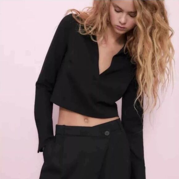 Zara black collar long sleeve crop top - Picture 1 of 9